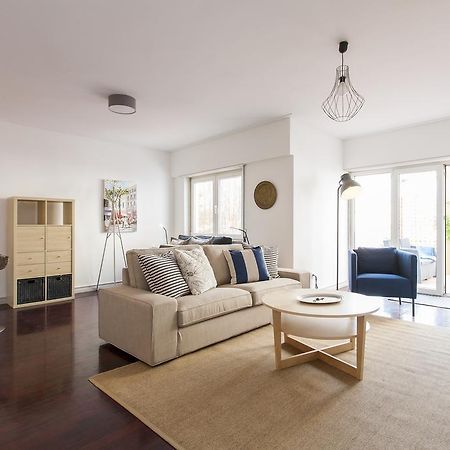 Joivy Superb 1-Bed Apt With Workspace And Terrace, Close To Avenida Da Liberdade Lisboa Exterior foto